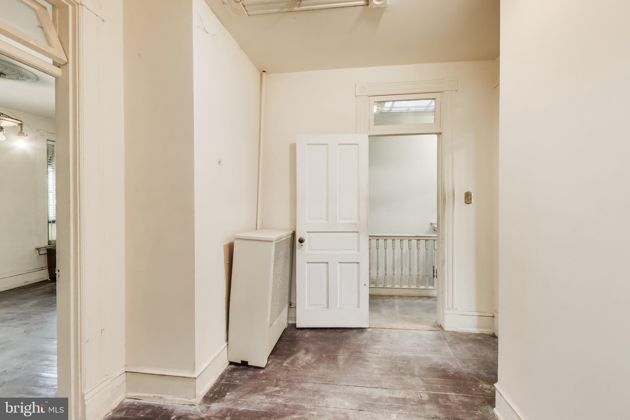 140 U Street Northwest Washington, DC 20001 - Photo 26 of 39 a view of a hallway with closet area