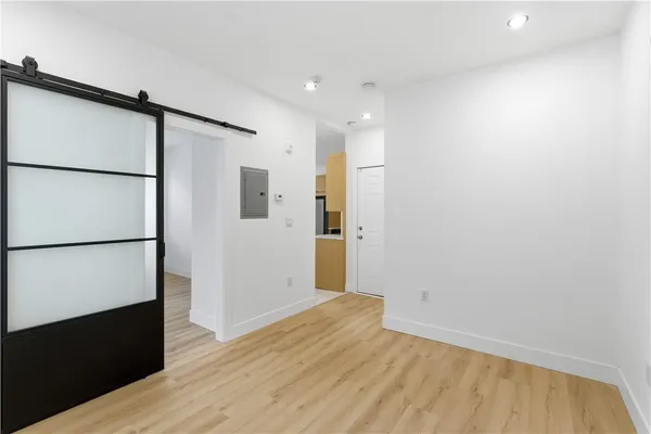 $2,000 | 170 Broadway, Unit A, Providence, RI 02903