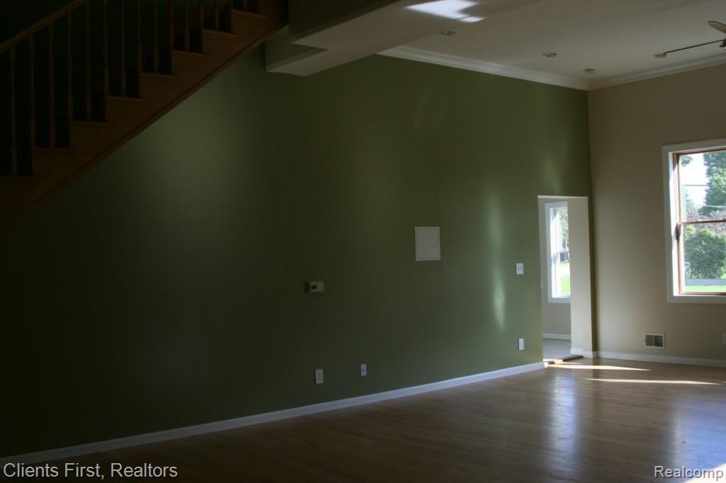 29805 Farmington Road Farmington Hills, MI 48331 - Photo 16 of 36