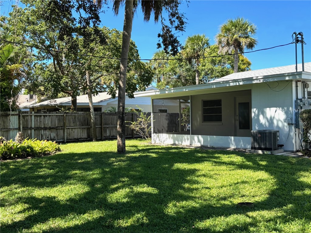 566-576 Azalea Lane Vero Beach, FL 32963 - Photo 11 of 34