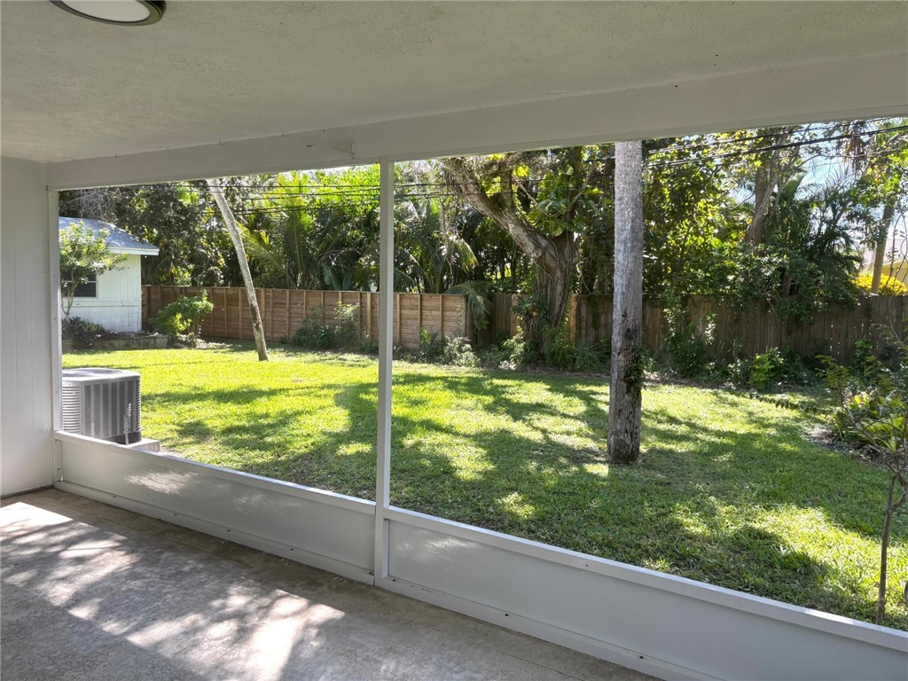 566-576 Azalea Lane Vero Beach, FL 32963 - Photo 24 of 34