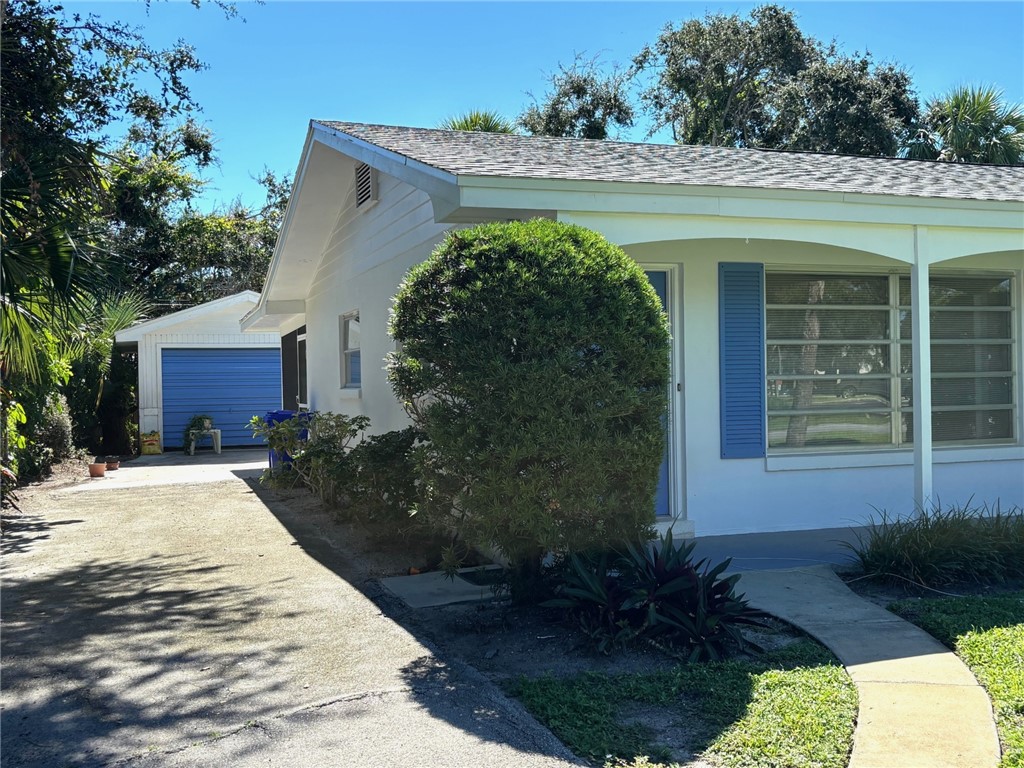 566-576 Azalea Lane Vero Beach, FL 32963 - Photo 6 of 34