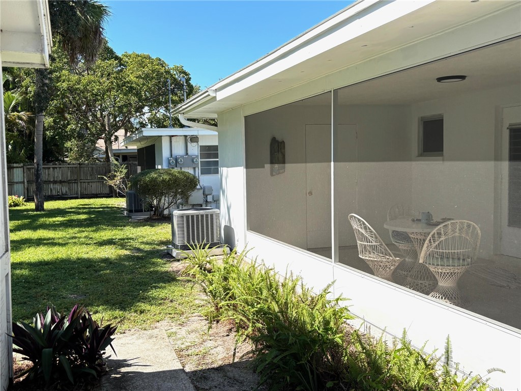 566-576 Azalea Lane Vero Beach, FL 32963 - Photo 8 of 34