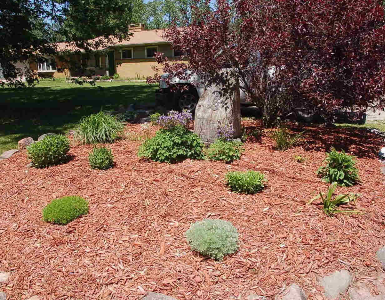 3283 Shannon Road Burton, MI 48529 - Photo 3 of 31 21303366-2.JPG