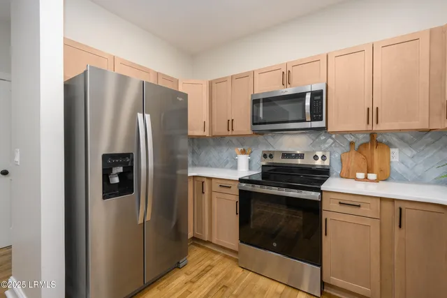 $549,000 | 8 River Drive, Beaufort, SC 29907