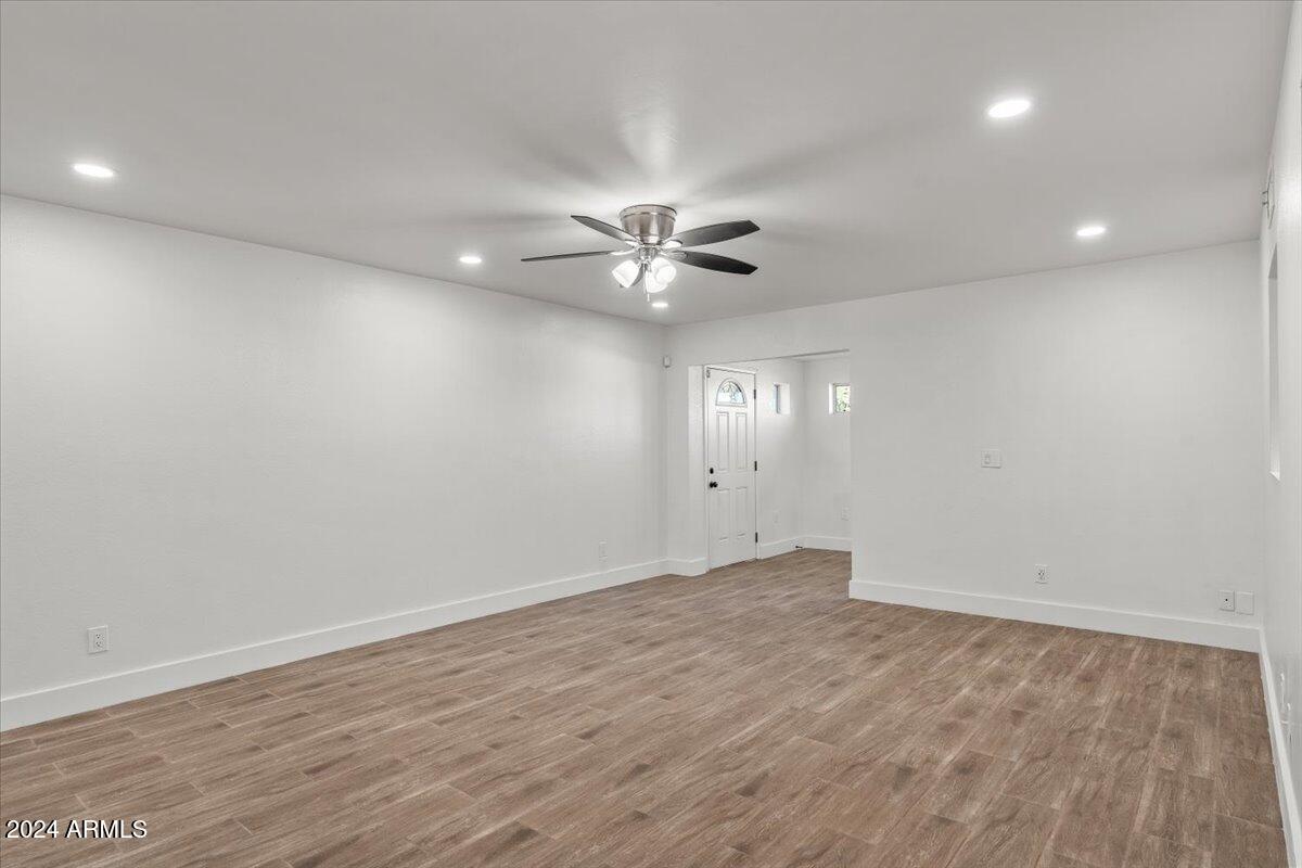 2501 East Pepper Ridge Circle Phoenix, AZ 85032 - Photo 18 of 48 13-Living Room