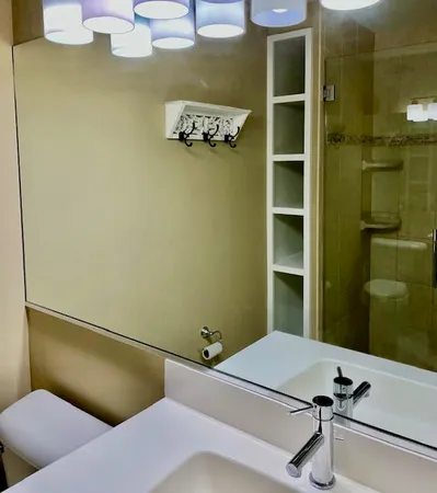 $369,000 | 33 Shoreline Road, Unit B, Lake Barrington, IL 60010
