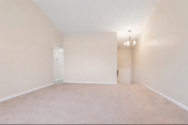 33 Shoreline Road, Unit B Lake Barrington, IL 60010 - Photo 6 of 46