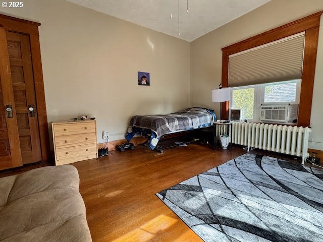 904 Penn Avenue La Grande, OR 97850 - Photo 27 of 46 a bedroom with furniture and a window