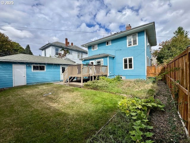 904 Penn Avenue La Grande, OR 97850 - Photo 41 of 46 a front view of a house with a garden