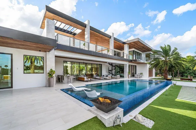 $16,995,000 | 4460 Northeast 31st Avenue, Lighthouse Point, FL 33064