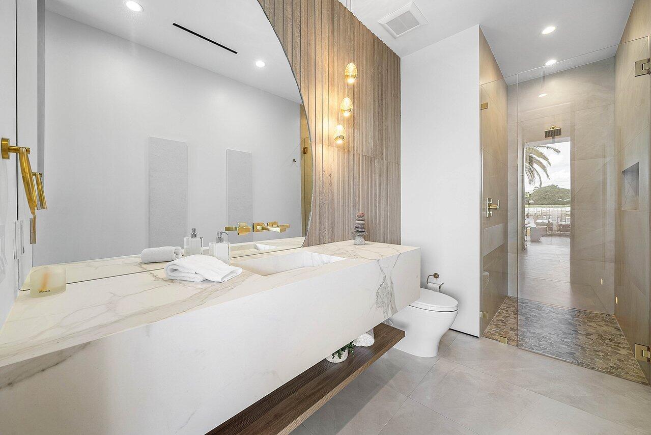 4460 Northeast 31st Avenue Lighthouse Point, FL 33064 - Photo 46 of 152 147-4460Northeast31stAvenue-LighthousePo