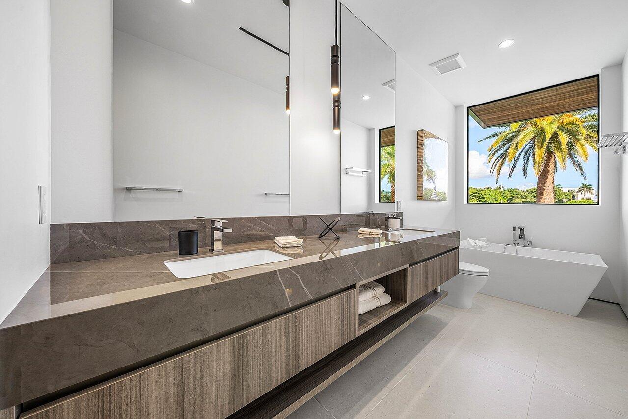 4460 Northeast 31st Avenue Lighthouse Point, FL 33064 - Photo 59 of 152 161-4460Northeast31stAvenue-LighthousePo