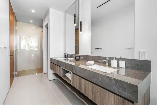 $16,995,000 | 4460 Northeast 31st Avenue, Lighthouse Point, FL 33064