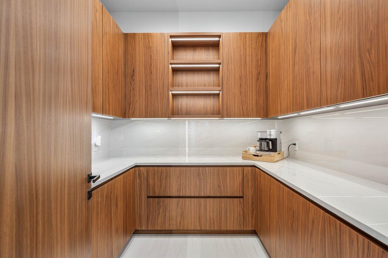 4460 Northeast 31st Avenue Lighthouse Point, FL 33064 - Photo 62 of 152 019-4460Northeast31stAvenue-LighthousePo