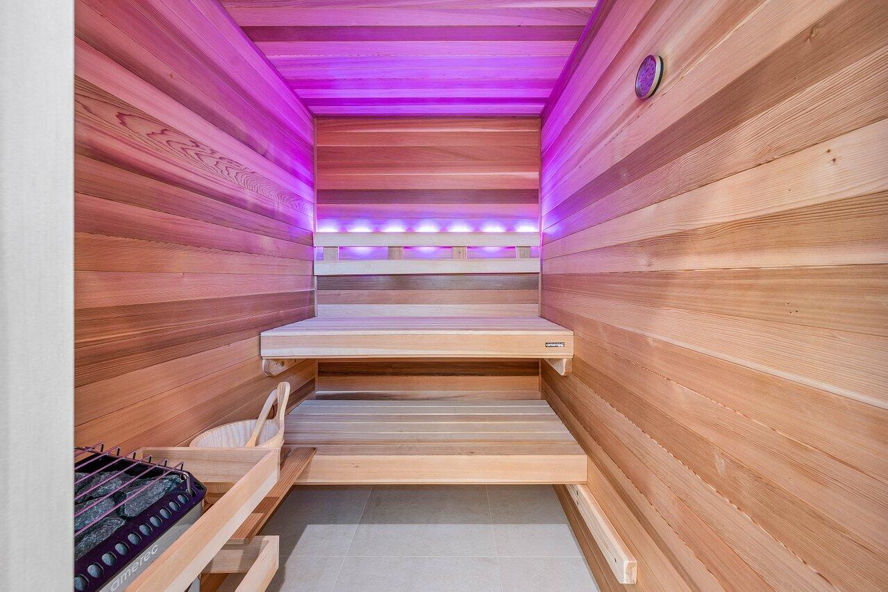 4460 Northeast 31st Avenue Lighthouse Point, FL 33064 - Photo 71 of 152 a view of entryway