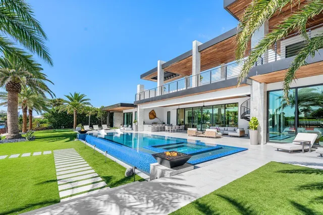 $16,995,000 | 4460 Northeast 31st Avenue, Lighthouse Point, FL 33064