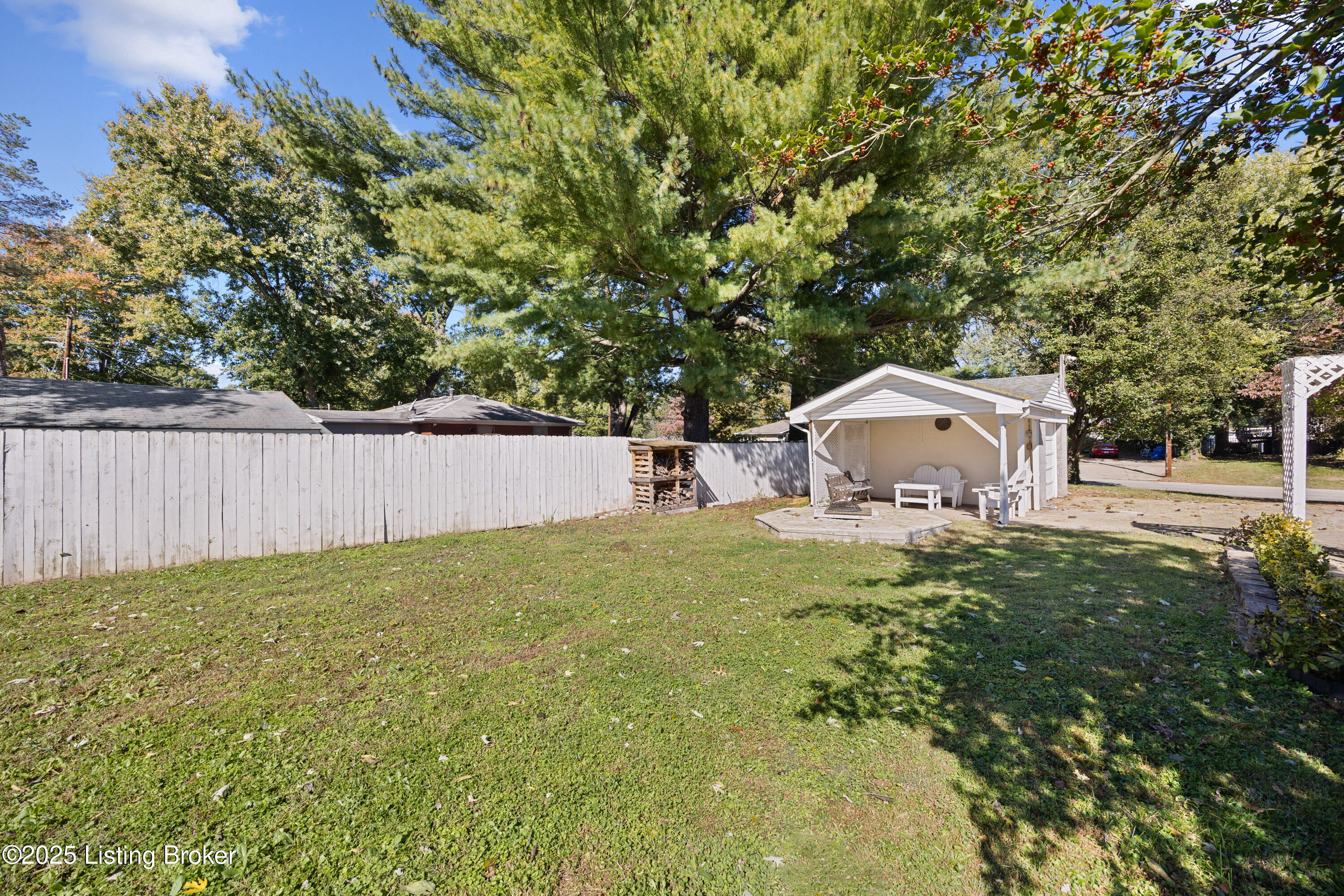 8296 Terry Road Louisville, KY 40258 - Photo 29 of 34 009