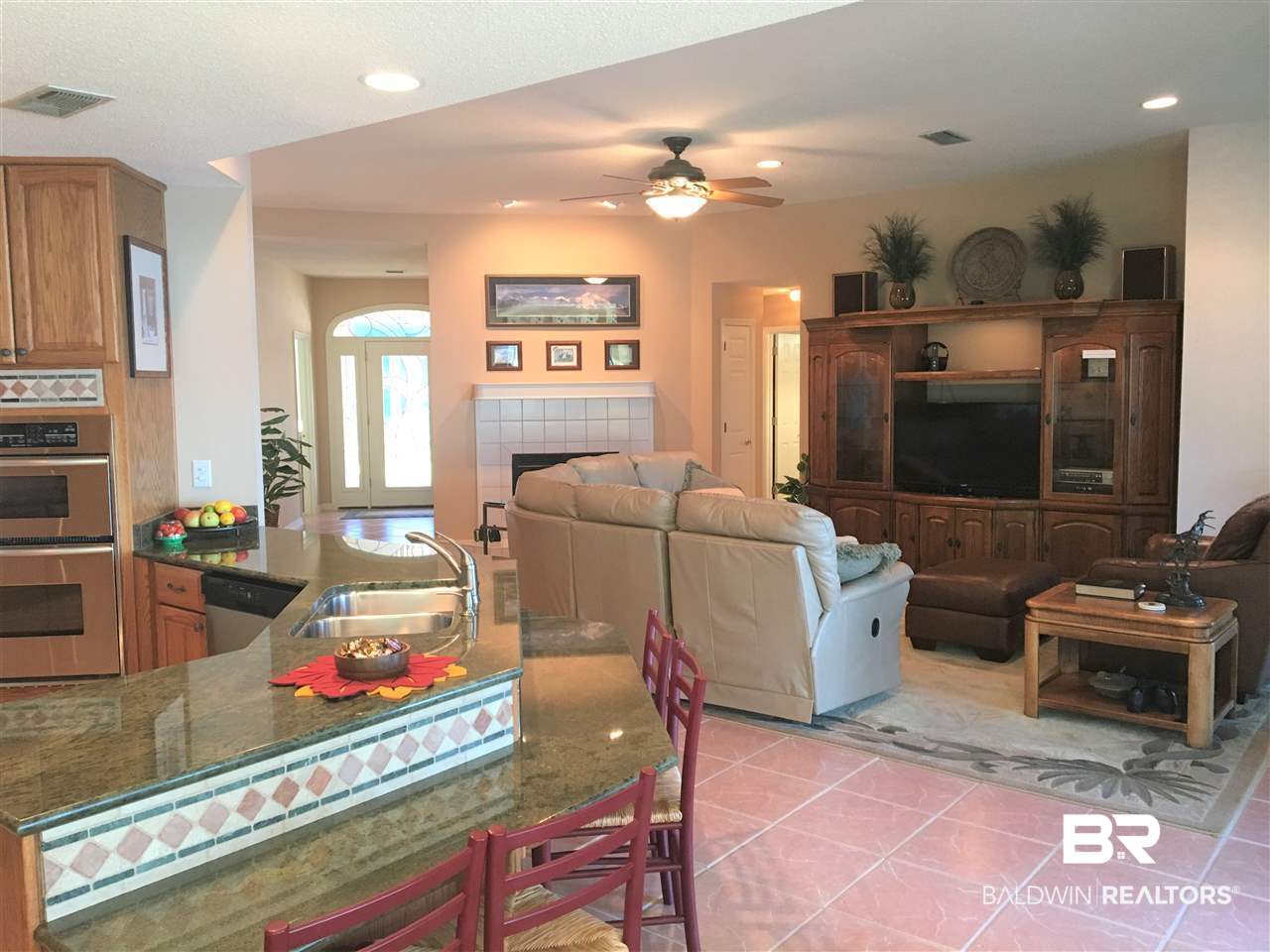 2089 Club House Drive Lillian, AL 36549 - Photo 3 of 25 Living Room