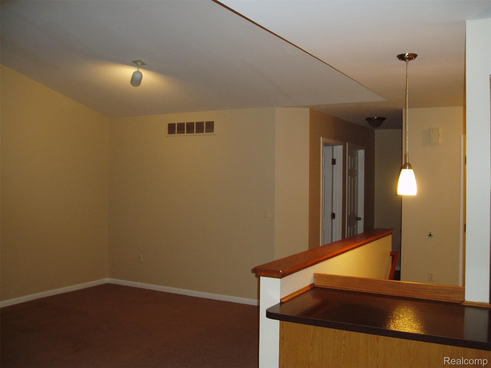 2191 North Milford Road Highland, MI 48357 - Photo 29 of 35 JLJM29.JPG