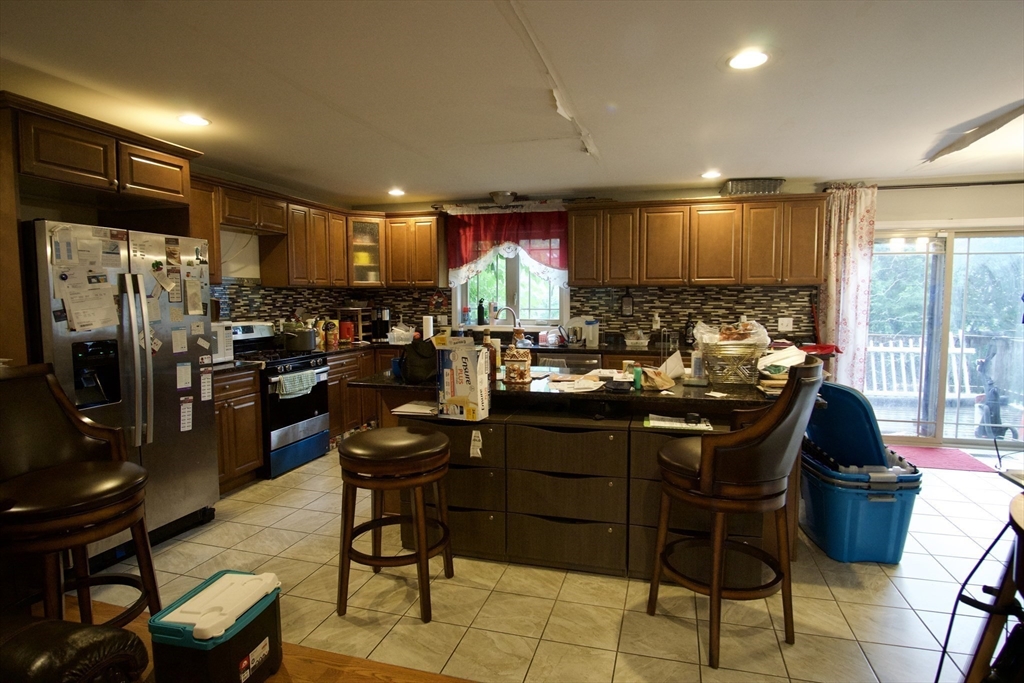 1289 Bay Street Springfield, MA 01109 - Photo 5 of 13