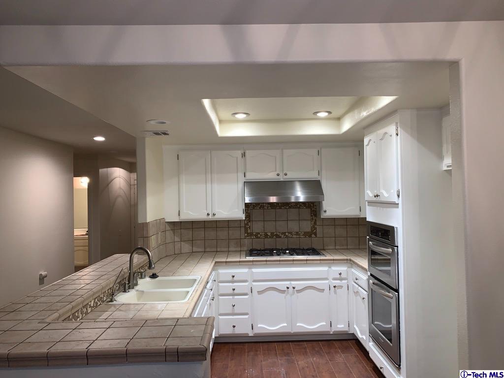 25433 Hardy Place Stevenson Ranch, CA 91381 - Photo 22 of 42 Gallery Image 22