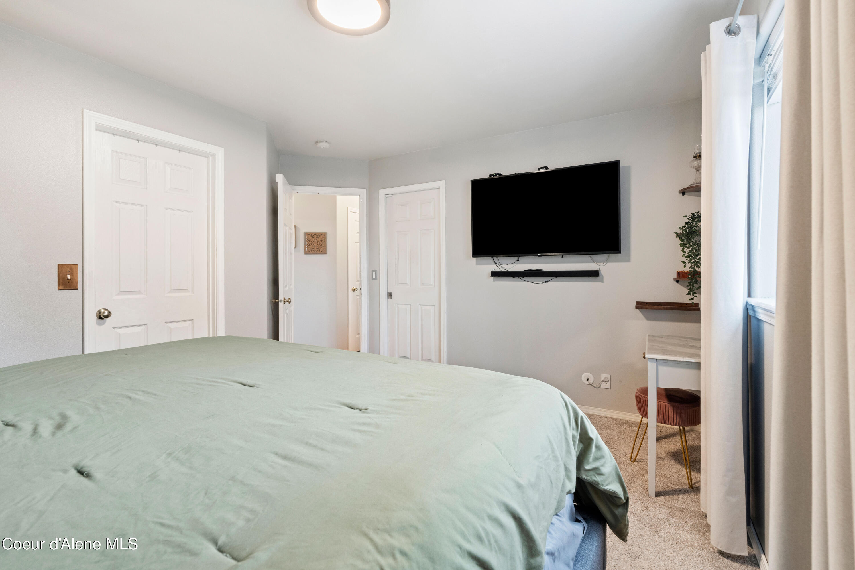 2141 West Rousseau Drive Coeur D'Alene, ID 83815 - Photo 12 of 30 12 Master 3