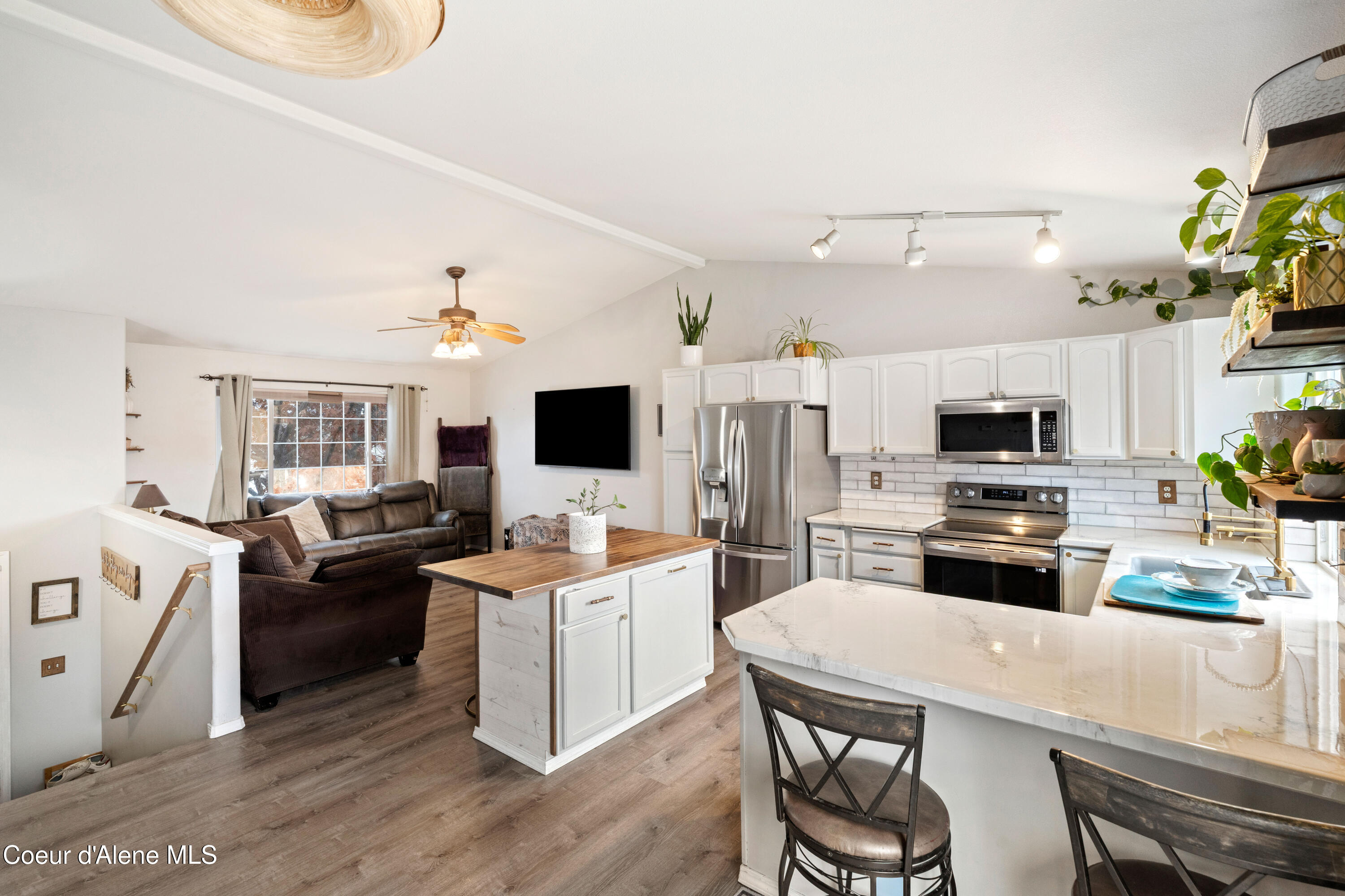 2141 West Rousseau Drive Coeur D'Alene, ID 83815 - Photo 3 of 30 3 KIT - LiV 2