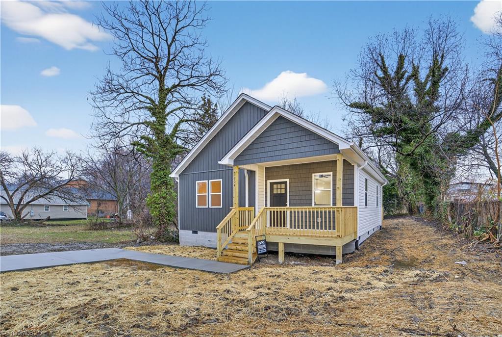 1204 Pearson Place High Point, NC 27260 - Photo 2 of 32