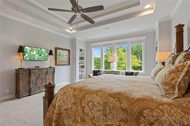 $1,475,000 | 6325 Edgewater Drive, Parkville, MO 64152