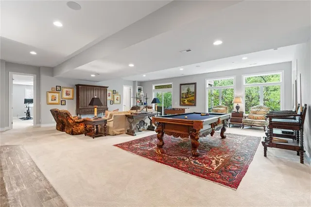 $1,475,000 | 6325 Edgewater Drive, Parkville, MO 64152