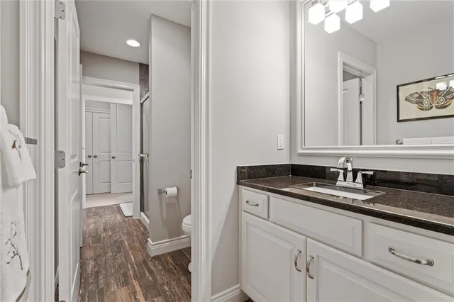 $1,475,000 | 6325 Edgewater Drive, Parkville, MO 64152