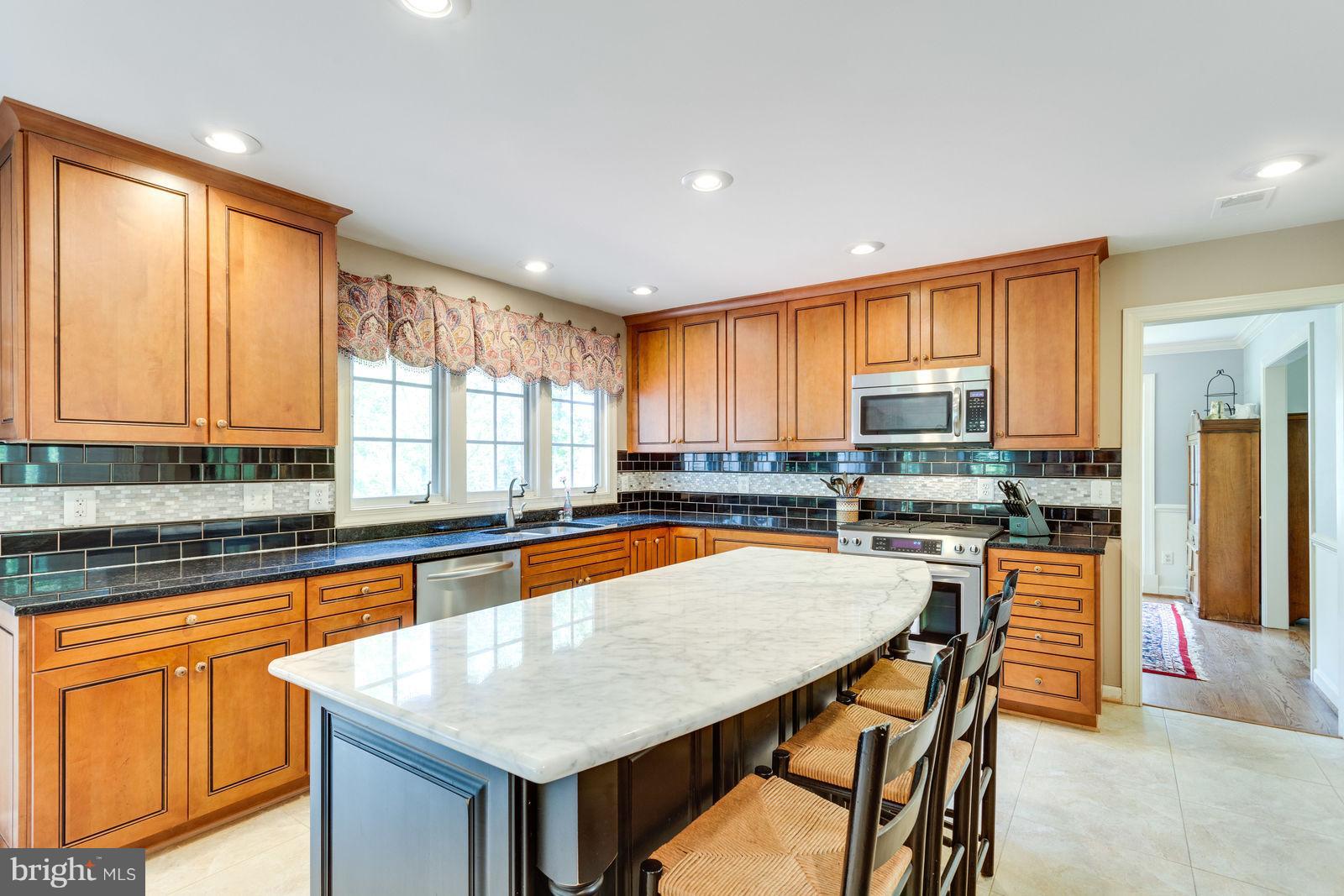 1237 Tottenham Court Reston, VA 20194 - Photo 2 of 30 Beautifully Renovated Kitchen