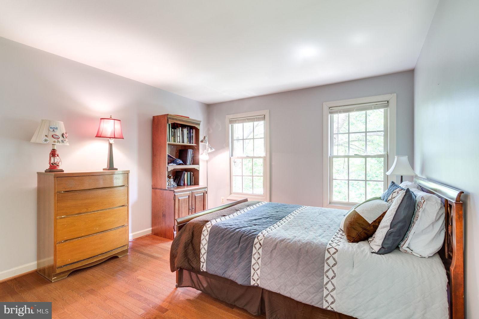 1237 Tottenham Court Reston, VA 20194 - Photo 16 of 30 Bedroom 2