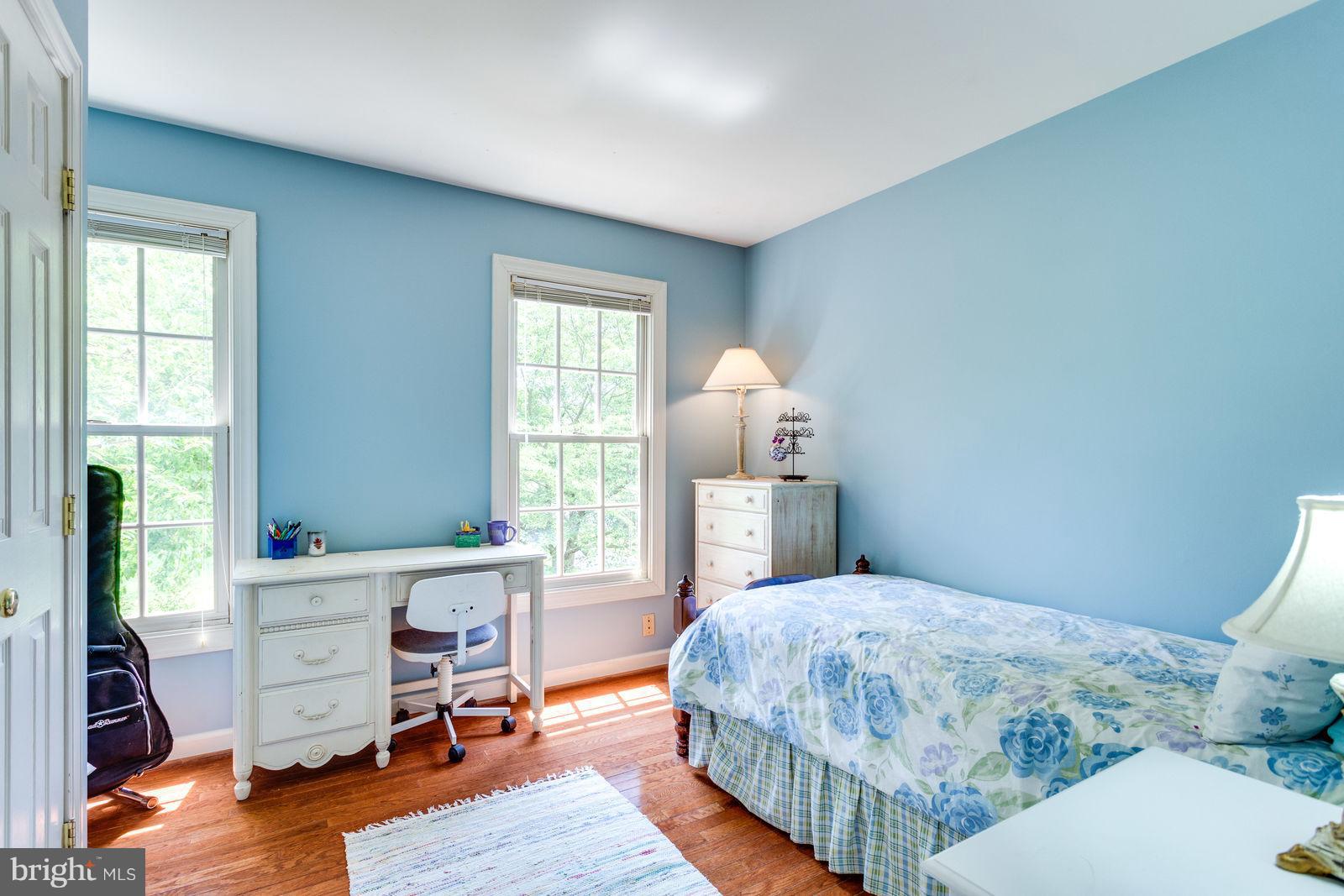 1237 Tottenham Court Reston, VA 20194 - Photo 20 of 30 Bedroom 4