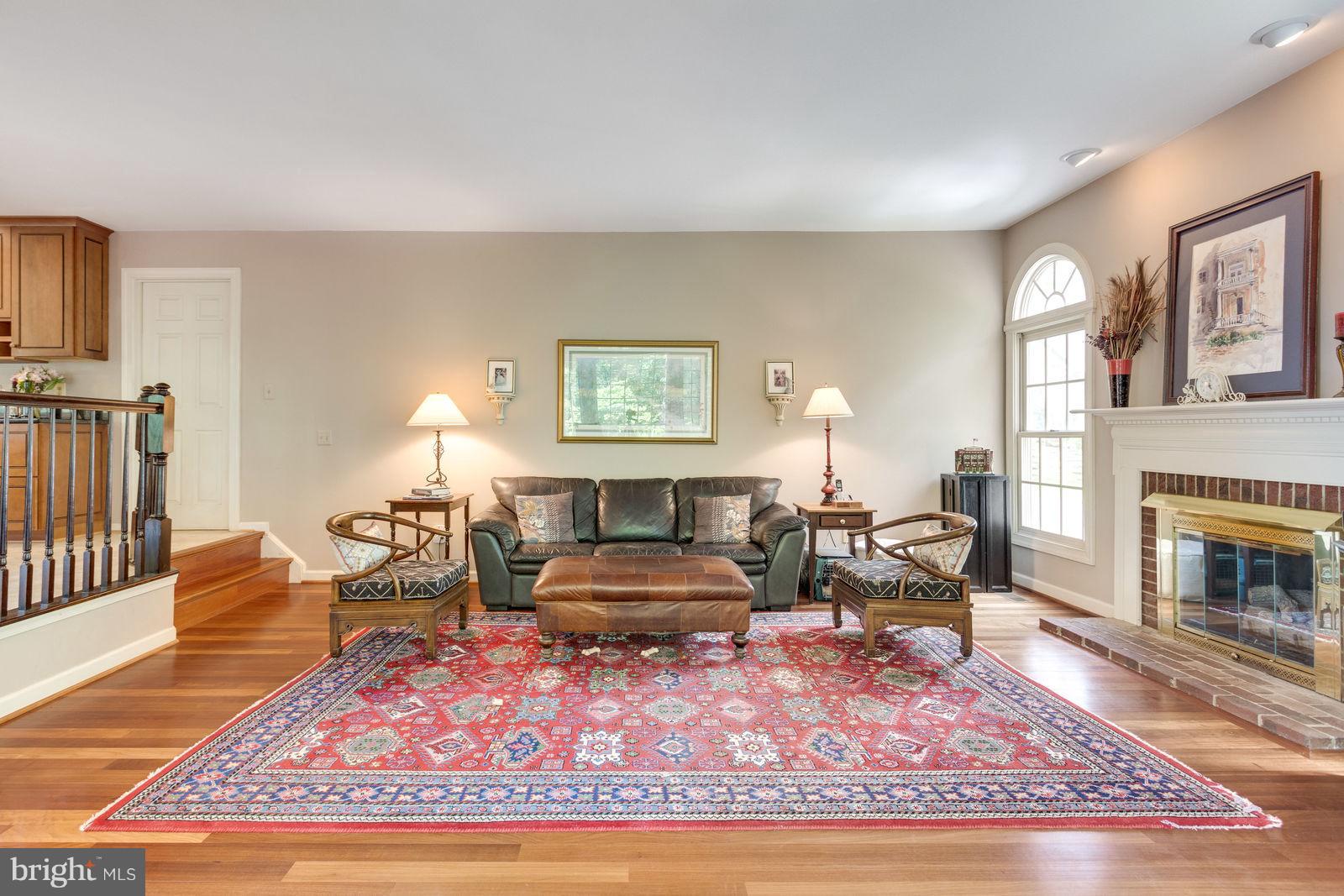 1237 Tottenham Court Reston, VA 20194 - Photo 5 of 30 Family Room