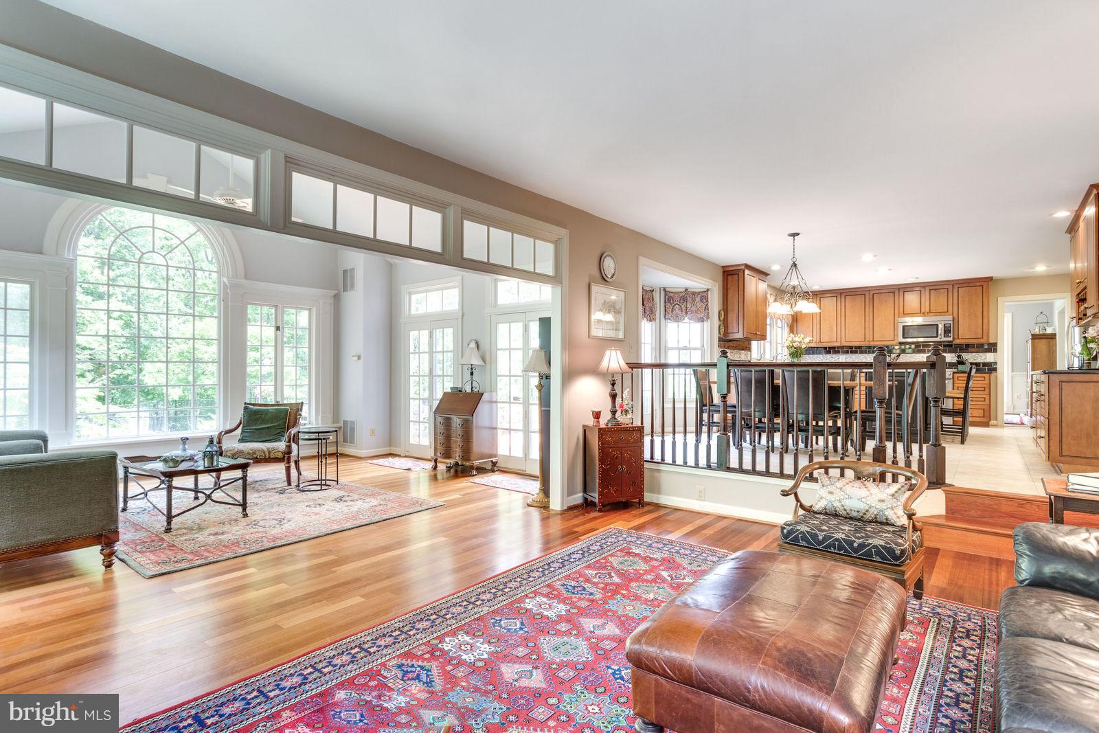1237 Tottenham Court Reston, VA 20194 - Photo 6 of 30 Open to Sun Rm & Kitchen