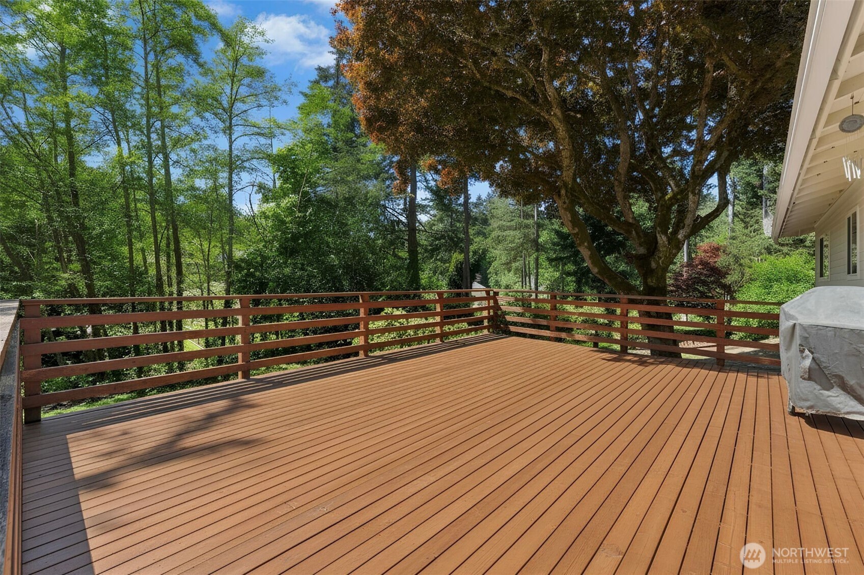 711 Eagle Cliff Road Northeast Bainbridge Island, WA 98110 - Photo 21 of 31