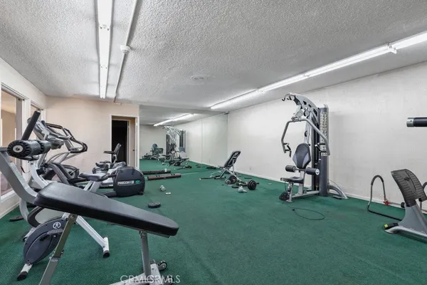 a view of a pathway with house on both side