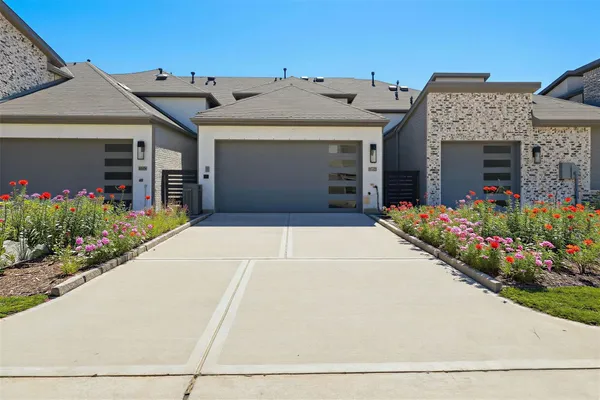 $2,900 | 19722 Riverbed Lane, Cypress, TX 77433