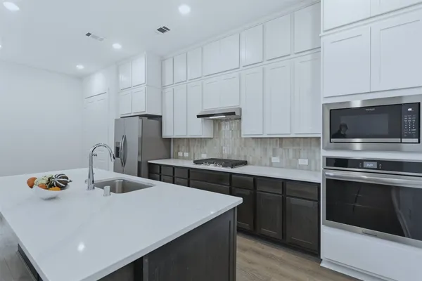 $2,900 | 19722 Riverbed Lane, Cypress, TX 77433