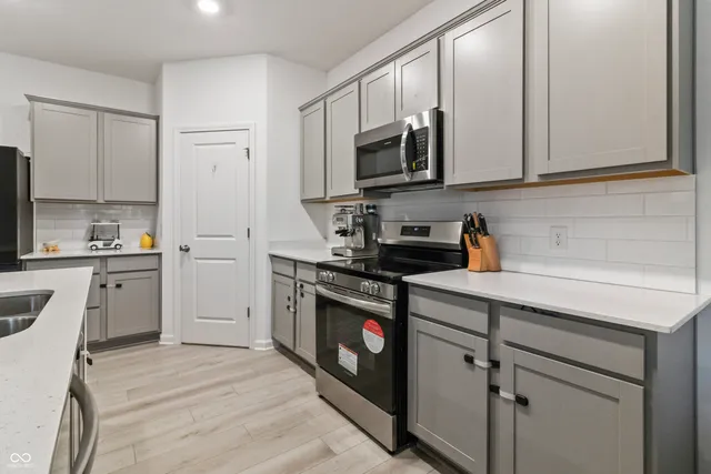 $420,000 | 525 Rambo Drive, Westfield, IN 46074