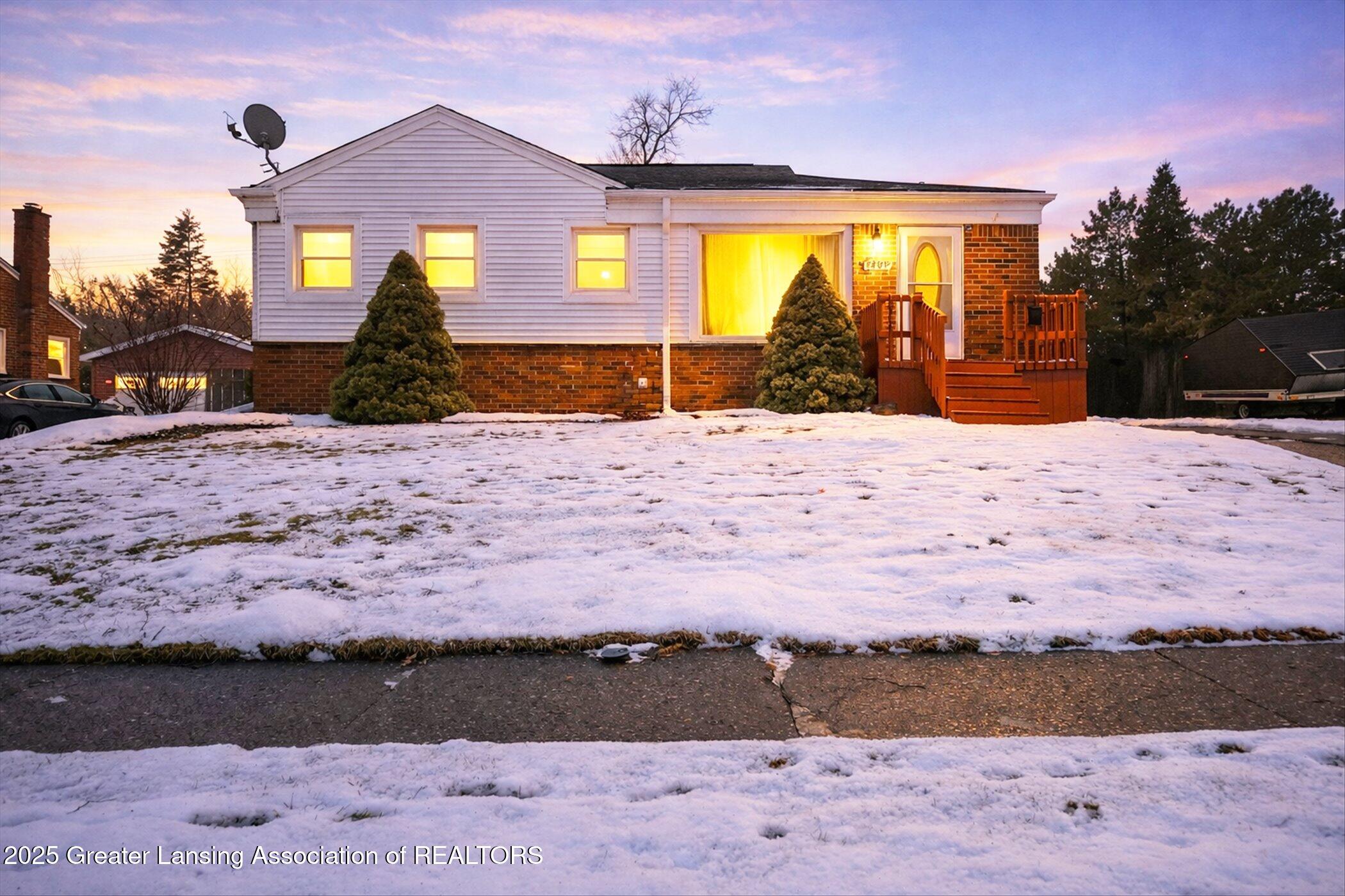2209 Barstow Road Lansing, MI 48906 - Photo 1 of 37 01-2209 Barstow Rd Lansing, MI 48906-Wi