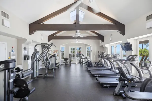 $1,050,000 | 2471 Bear Rock Glen, Escondido, CA 92026