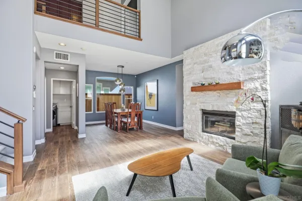 $1,050,000 | 2471 Bear Rock Glen, Escondido, CA 92026