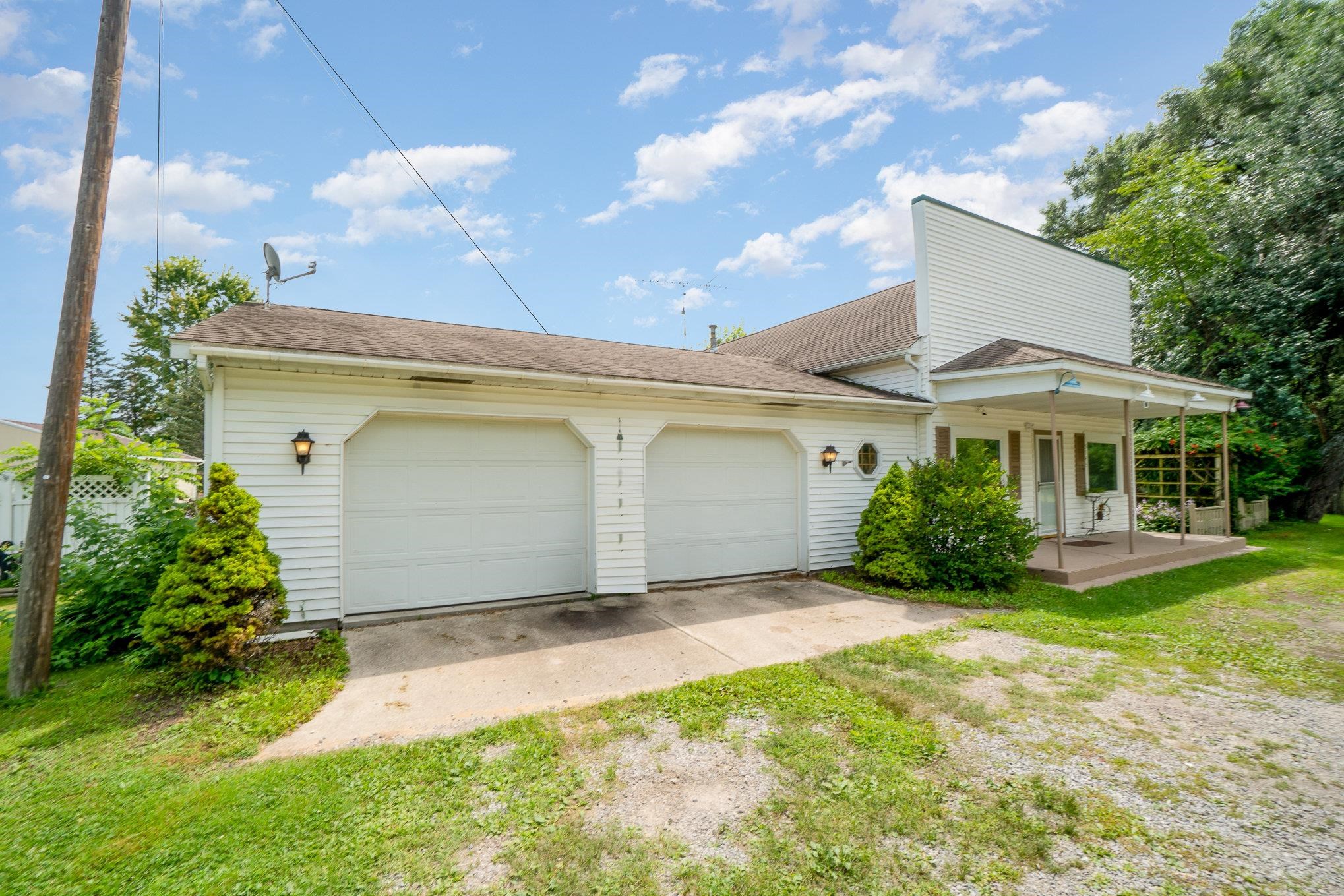 5144 Main Street Pinconning, MI 48650 - Photo 5 of 29 Gallery Image 5