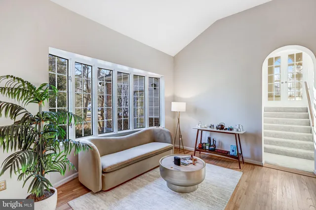 $4,300 | 9232 Forest Haven Drive, Alexandria, VA 22309