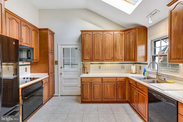 $4,300 | 9232 Forest Haven Drive, Alexandria, VA 22309