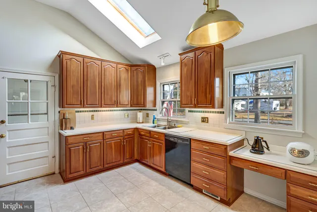 $4,300 | 9232 Forest Haven Drive, Alexandria, VA 22309