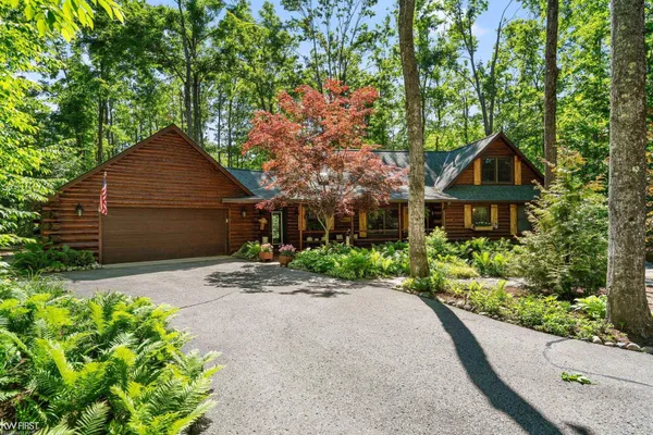 $799,900 | 1580 Blackberry Trail, Harbor Springs, MI 49740